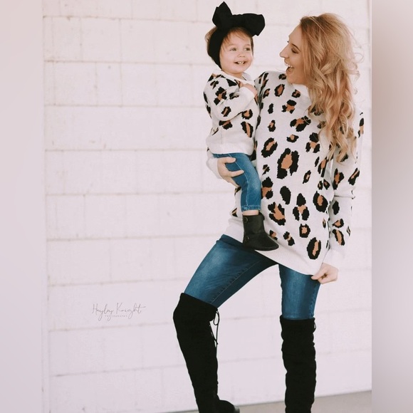 bailey blossoms Other - Bailey blossoms 4T cheetah sweater